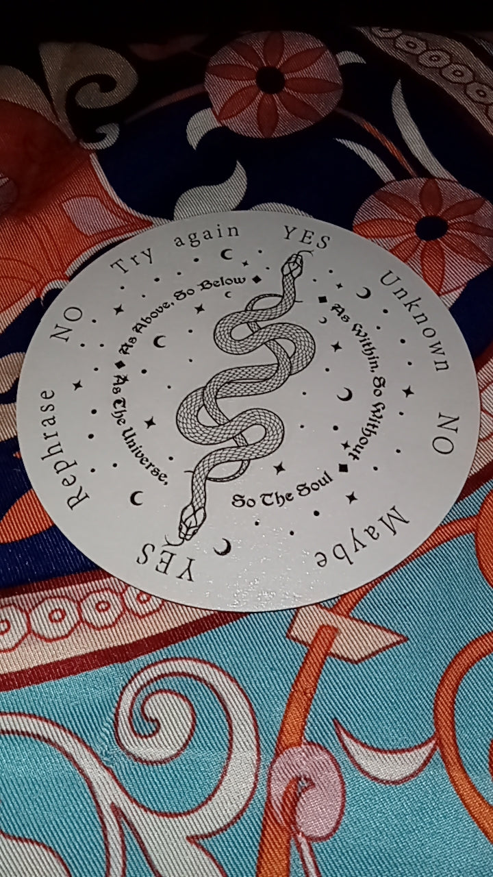 Snake Reversible Black/White Pendulum Board